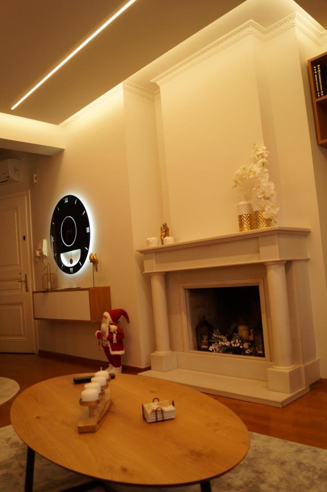 Daphne Luxury Apartment Kastoria Buitenkant foto