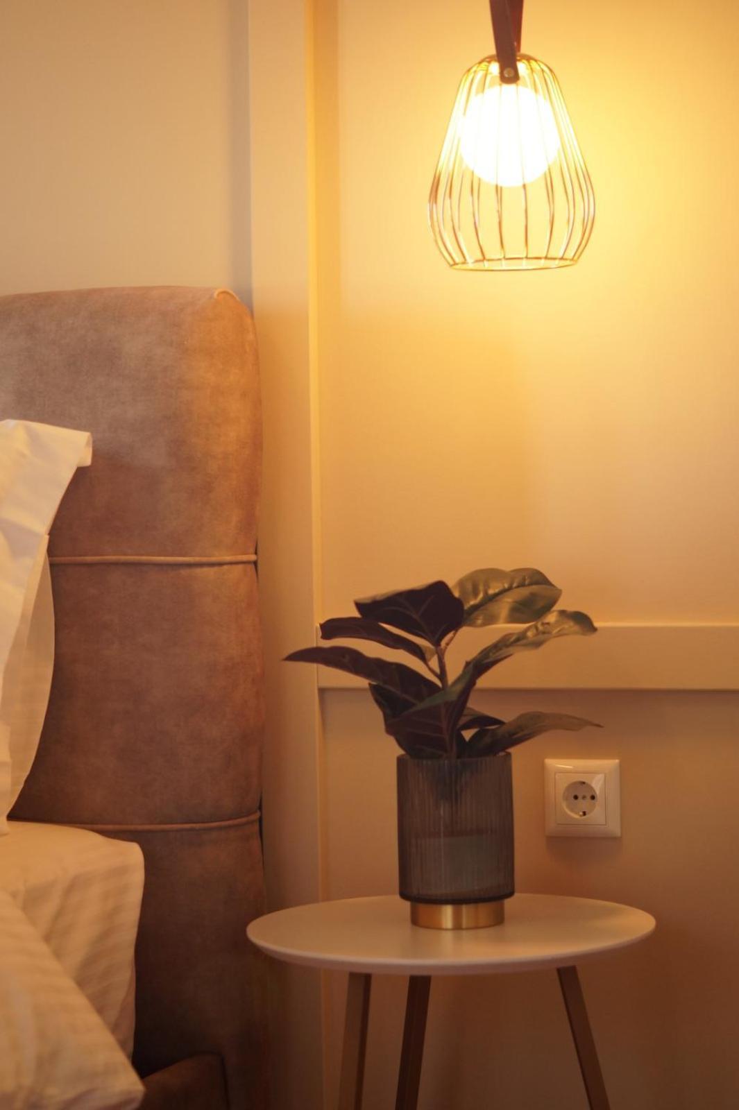 Daphne Luxury Apartment Kastoria Buitenkant foto