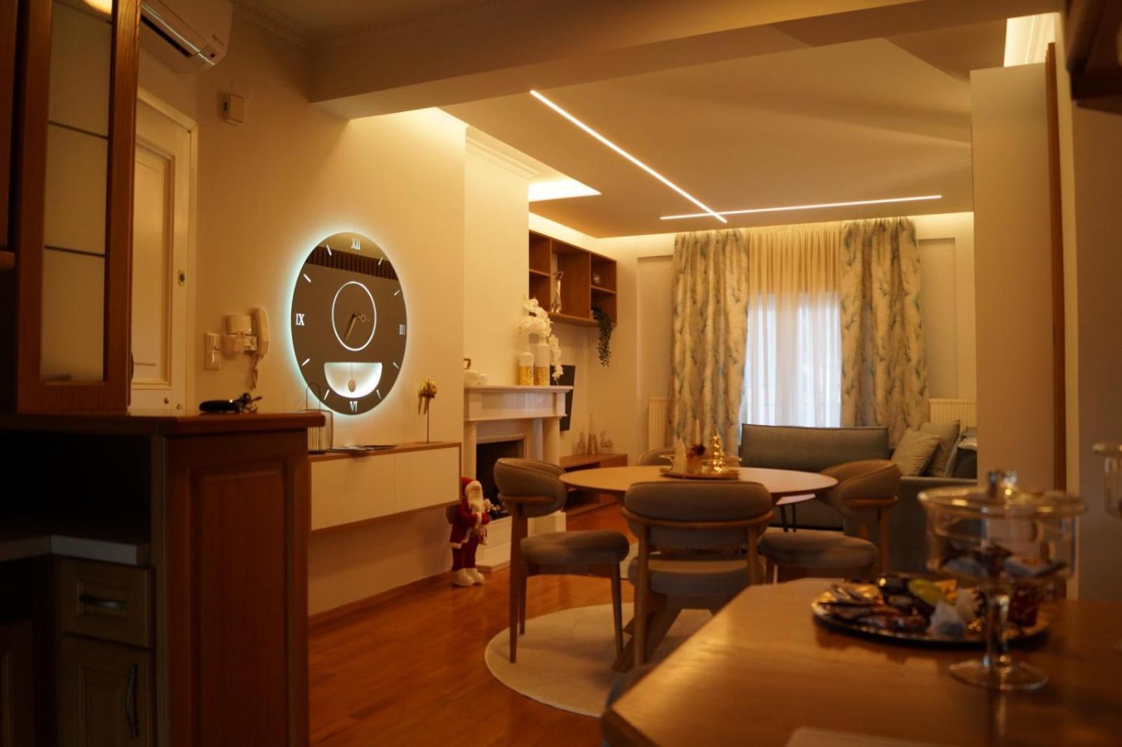 Daphne Luxury Apartment Kastoria Buitenkant foto