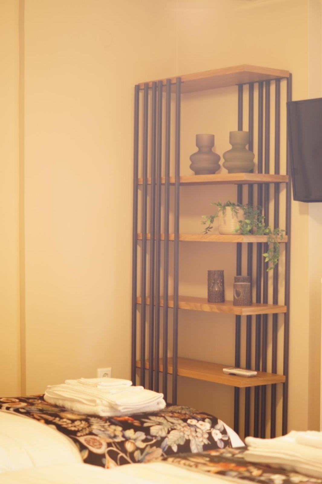 Daphne Luxury Apartment Kastoria Buitenkant foto